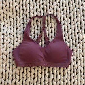 Lululemon • 32A • Cross Back Hook Closure Sports Bra • Purple • Mesh Detail